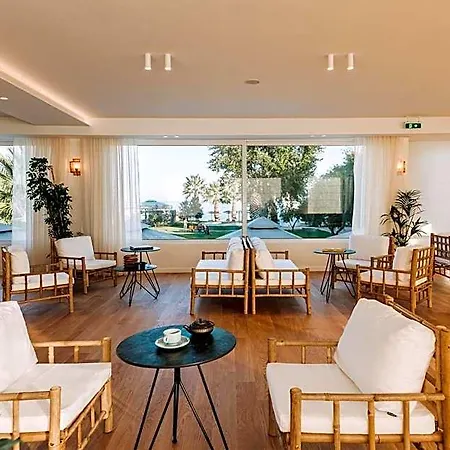 Eretria Beach Apartments アパート *